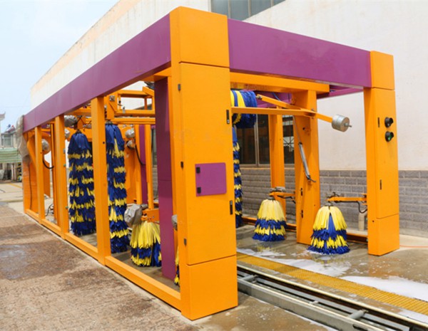 小車(chē)通道式洗車(chē)機(jī)